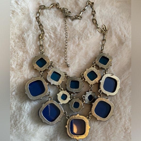 Statement Necklace. - Picture 2 of 2